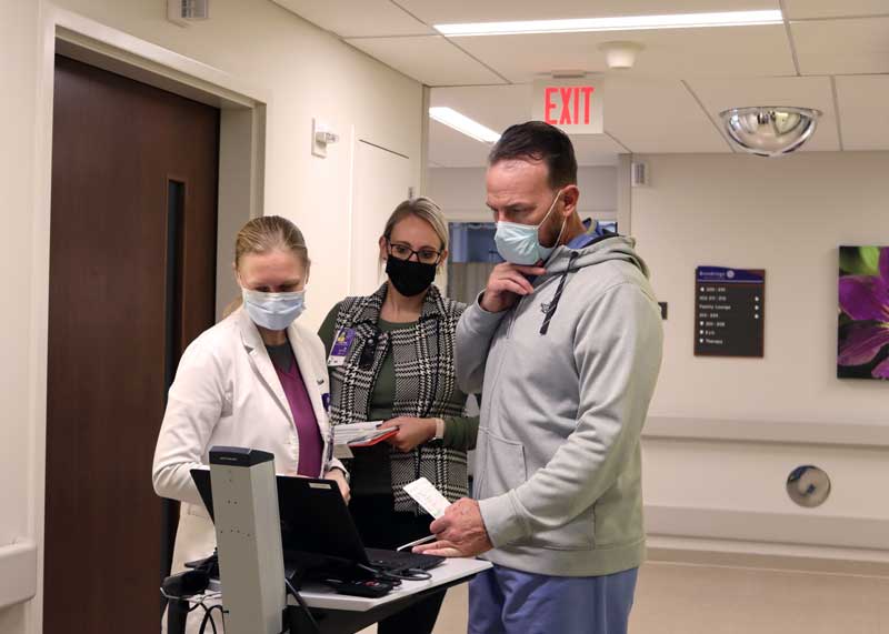 Hospitalist Dr. Jill Kruse, Case Manager Justine Sauter, RN; and Physician Assistant Jason Domagalski collaborate on patient care during morning rounds at Brookings Hospital’s inpatient care unit. Brookings Health System swept The Chartis Center of Rural Health’s Performance Leadership Award in all three performance categories: quality, outcomes and patient perspective. This is the sixth consecutive year Brookings Health has been recognized with the award which reflect top quartile performance among all rural hospitals in the nation. 